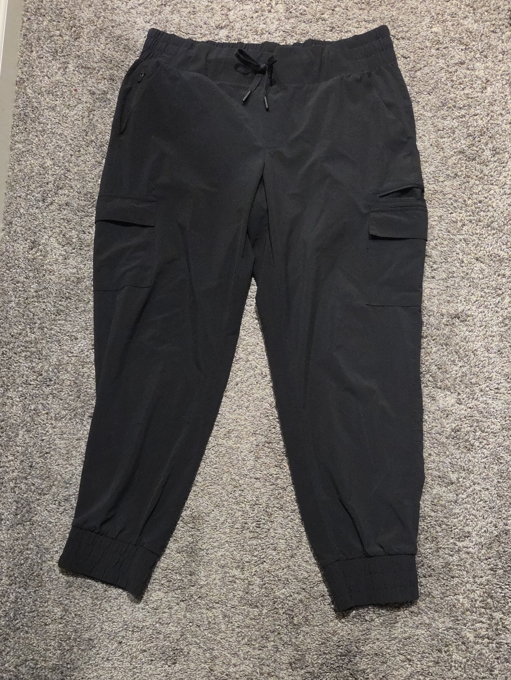 All in Motion Black Cargo Joggers Size L